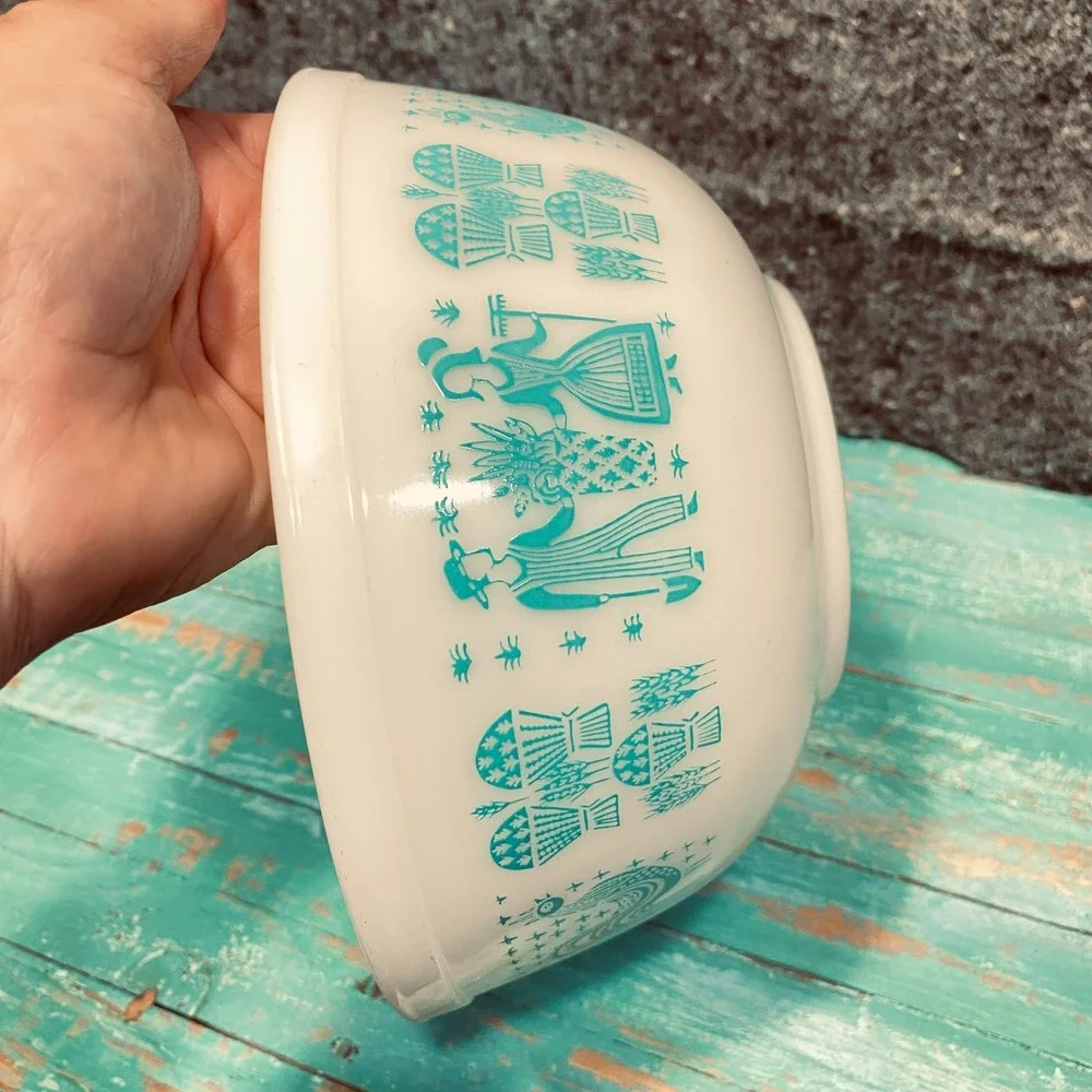 Vintage Pyrex 403 Turquoise Amish Butterprint 2.5 Qt Mixing Bowl USA 1957-1968